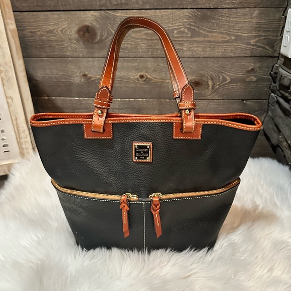 Dooney & Bourke Bags Dooney Bourkes Pebble Black Mid Size Leather